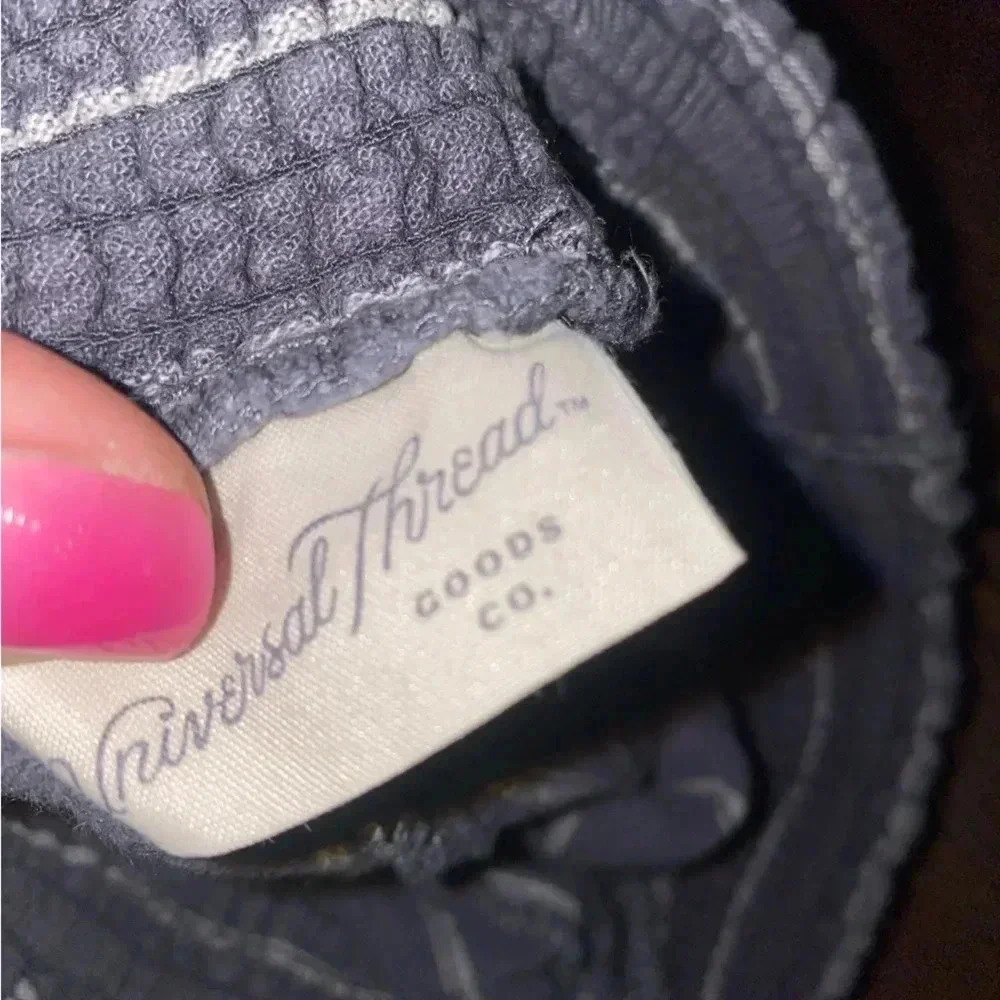 Universal Threads Linen Shorts With Pockets - Sma… - image 3